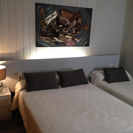 Hostal Sant Marti Puig-reig Exteriör bild