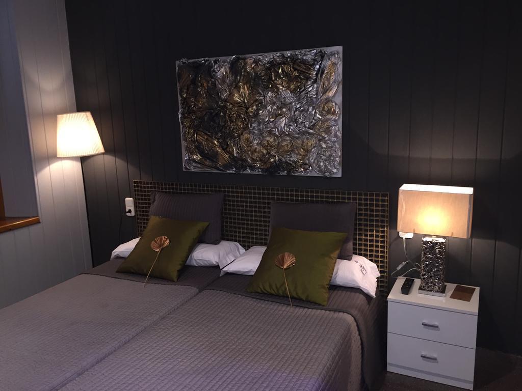 Hostal Sant Marti Puig-reig Rum bild
